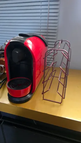 Cafeteira Três Corações "nova", com garantia vitalícia + porta cápsulas