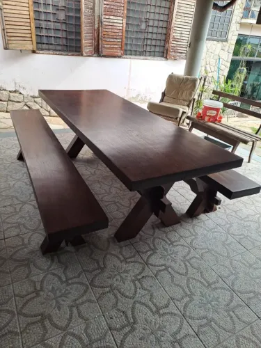 Mesa madeira maçica