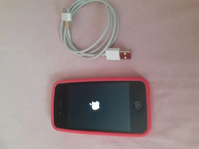Vendo Iphone top ja formatado.