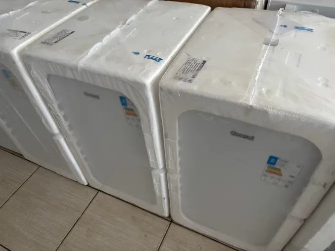 Frigobar cônsul de 117L novo na caixa
