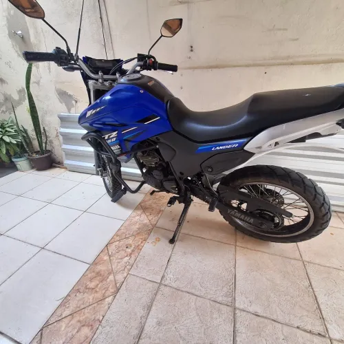 XTZ Lander 250 