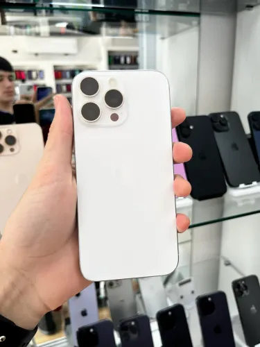 iPhone 16 Pro Max - 512GB Branco