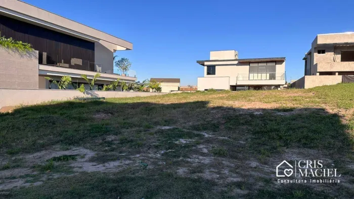 Terreno à venda no condomínio Parque Villa dos Pinheiros em Indaiatuba-SP!