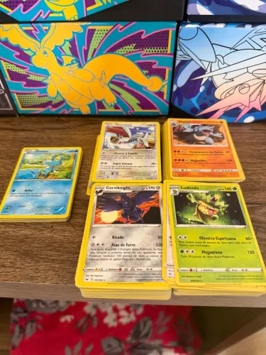 BULK B BORDAS AMARELAS - 215 cartas / muitas da primeira geração.