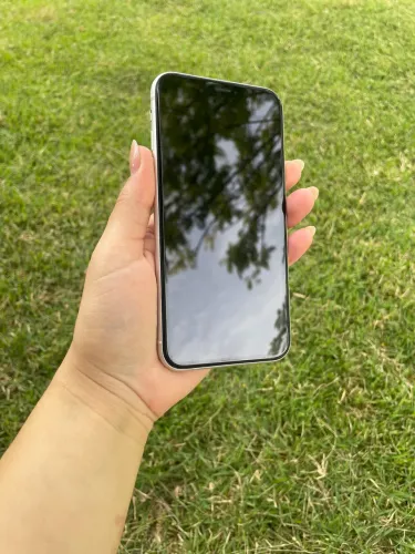 iPhone XR 64g branco