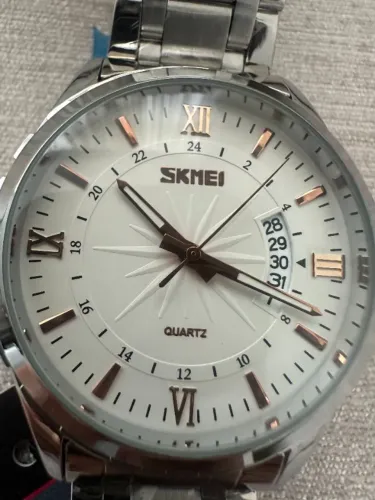 Relógio marca Skamei mod. 9069 Quartzo