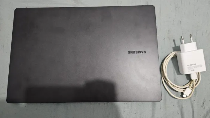 Notebook Samsung Galaxy Book2 i5 12ª Geração, 8GB RAM, SSD 1TB
