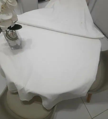 Toalha de Mesa Branca 3,20 X 1,70