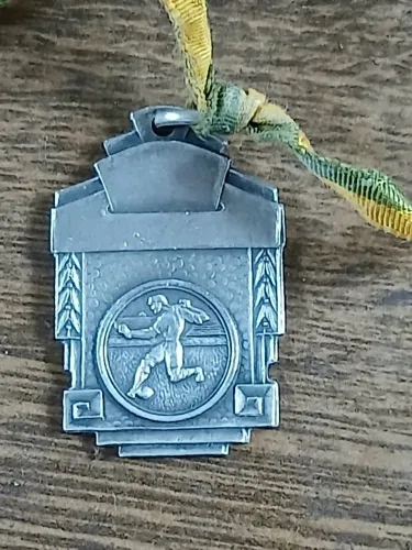 Medarias antigas anos 50 futebol