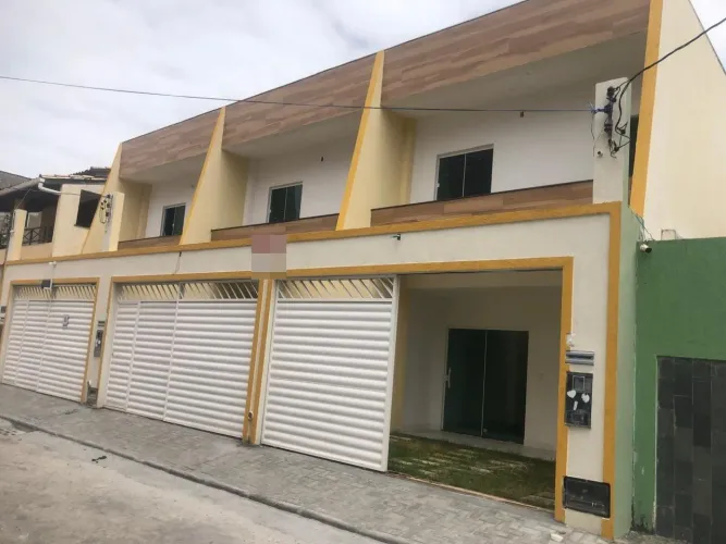 Casa para Venda em Lauro de Freitas, Vila Praiana, 4 dormitórios, 2 suítes, 4 banheiros, 2
