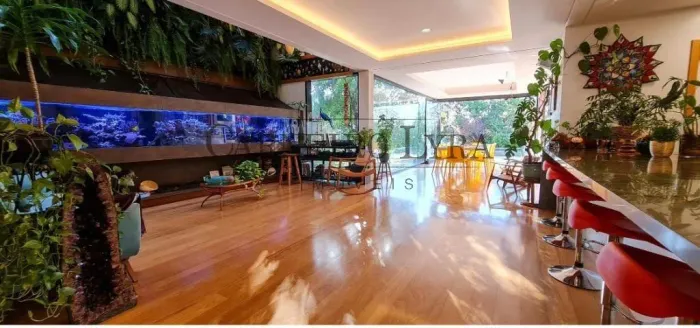 Linda casa à venda na Vila Ipojuca