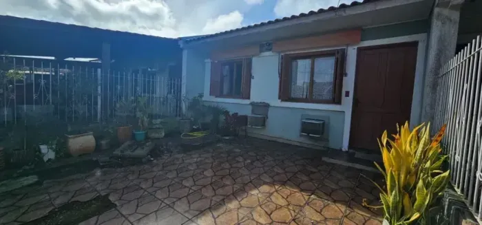 Casa a venda na região do Barreiro, casa possui 3 quartos, sala, cozinha e 2 banheiros