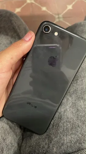 iPhone 8