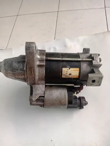 Vende-se motor de partida
