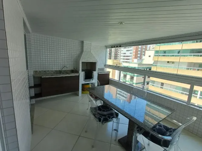 Apartamento alto padrão para locação de 3 dormitórios na Guilhermina - Praia Grande - SP