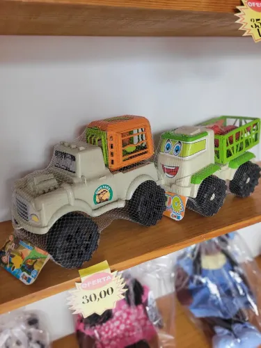 VENDEMOS BONECAS,BONECOS,CARRINHOS,VENHAM COMFERIR NOSSOS PREÇOS. 