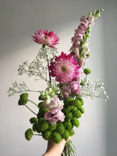 Buquês elegantes para presentes e interiores | Elie Plante