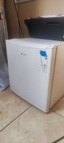Frigobar com pouco uso nunca apresentou defeito