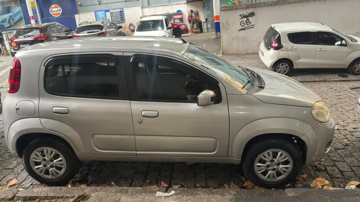 Fiat Uno Vivace/rua 1.0 EVO Fire Flex 8V 5P 2012