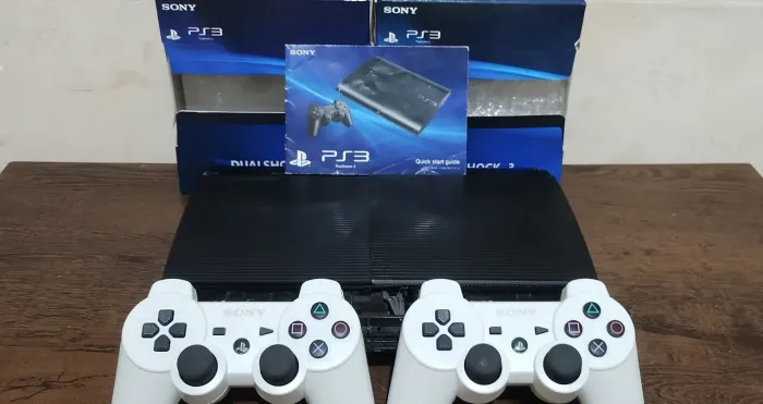 Playstation 3 em excelente estado Aproveite!