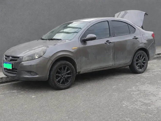 JAC J3 Turin Sedan 1.4 16V 4P Mec. 2013