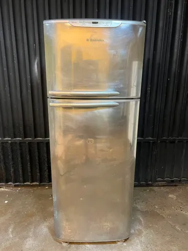 Geladeira Electrolux frost free