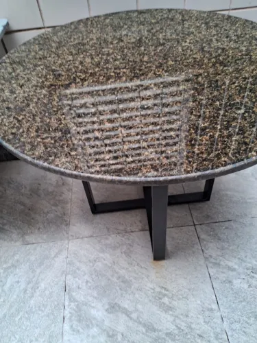 Mesa de granito