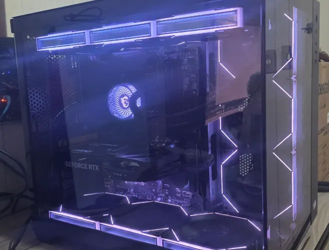 Pc gamer R7 5700x3d 32gb ram RTX 5060ti