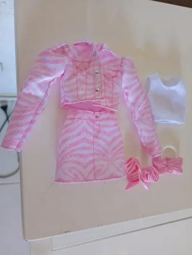 Look completo da Barbie deluxe style novo