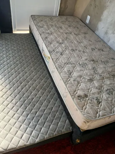 Cama box solteiro com auxiliar