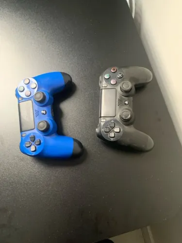 Controles de PS4 danificados