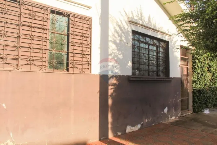 Casa à venda na Vila Virgínia com 3 quartos e acesso por 2 ruas