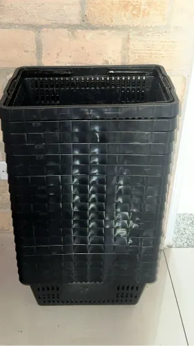 Cestas de Compra para Loja Preta de Plástico Alta Resistência