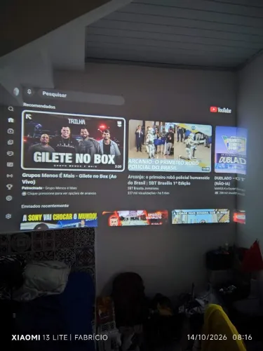 Projetor e cx som BT