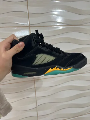 Tênis Nike Air Jordan 5 Retro "Aqua'. , em bom estado.