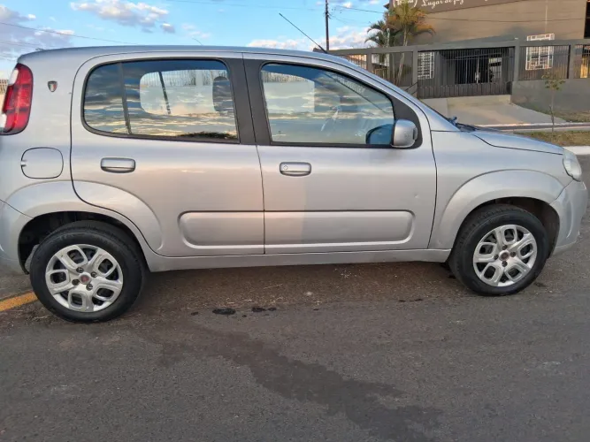 Fiat Uno Vivace/rua 1.0 EVO Fire Flex 8V 5P 2015