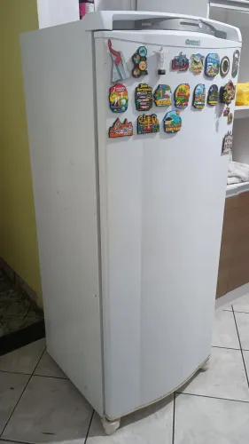 Geladeira Consul Facilite Frost Free 300L Branca (Modelo CRB36) - Ótimo Estado