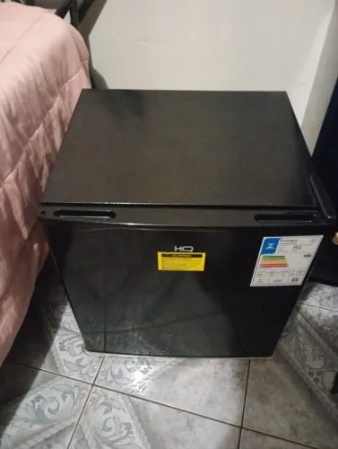 Frigobar HQ 52 Litros Preto BC-52 - Semi Novo + Nota Fiscal