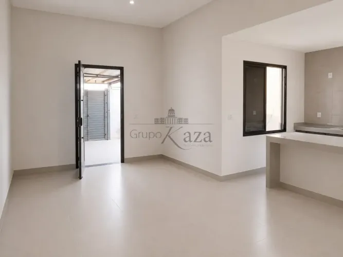 Casa - Setville Altos de São José - 3 Dormitórios - 135m².