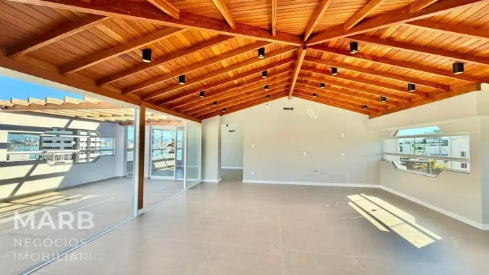 Cobertura à venda, 238 m² por R$ 3.320.000,00 - Beira Mar - Florianópolis/SC