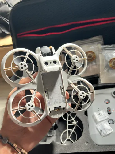 DJI NEO Combo Fly More + Case
