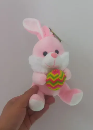 Coelho de Pelúcia Rosa com Ovo de Páscoa - Super Macio!