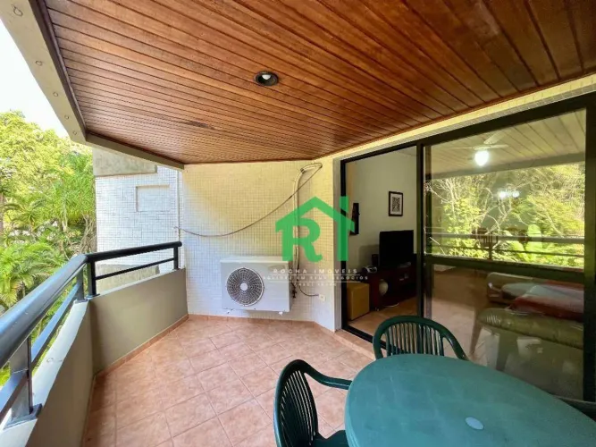 Apartamento quadra mar, 3 dormitórios (1 suíte), 1 vaga, Piscina, Pitangueiras - Guarujá/S