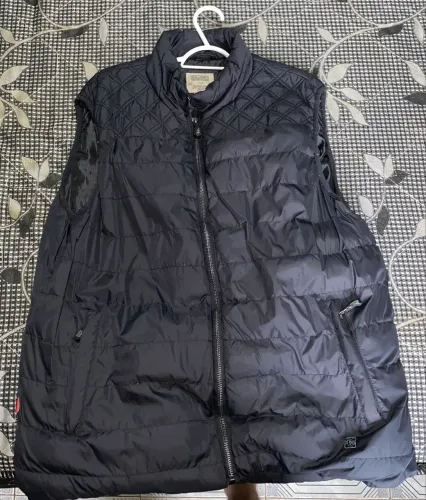 Roupas masculinas e femininas, acesse o perfil