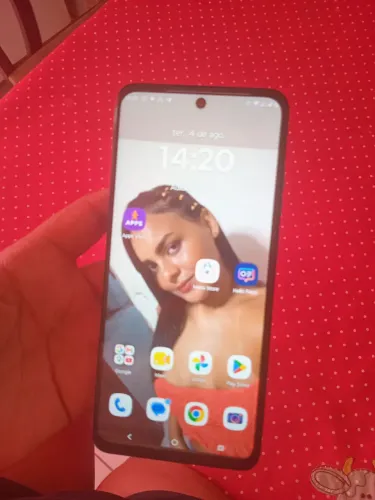 Vendo moto G 17 semi novo 