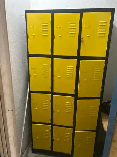 Armário de ferro 12 portas escritório
