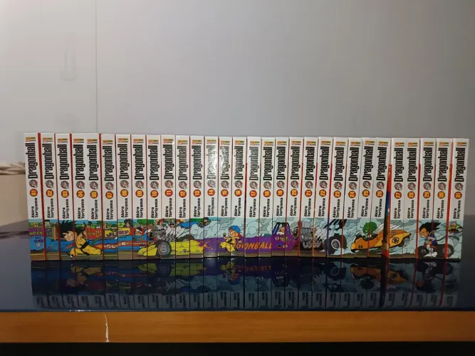 Vendo combo de quadrinhos e mangás