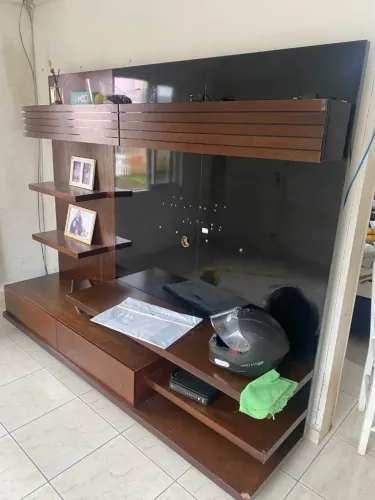 Rack de madeira maciça