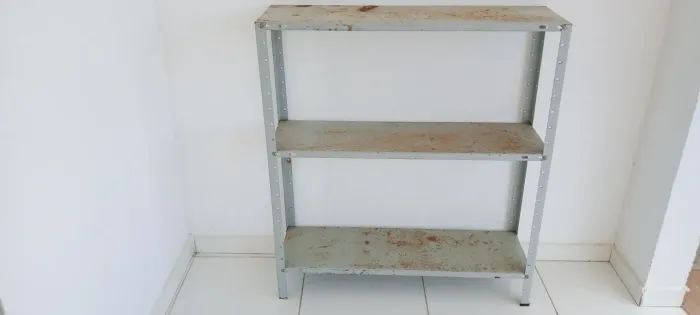 Estante de aço