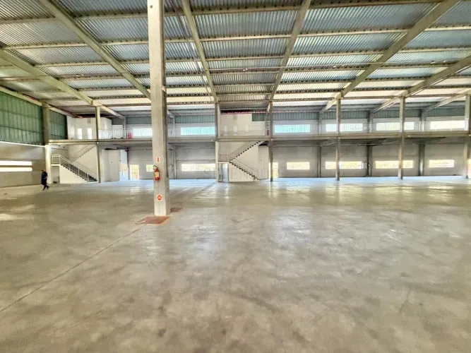 Galpão disponível para locação com 1.800 m2 na cidade de Gaspar/SC